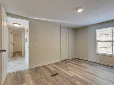 Woods Edge Drive photo 9